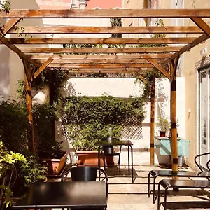 https://casa-do-jasmim-by-shiadu.hotels-lisbon-portugal.com