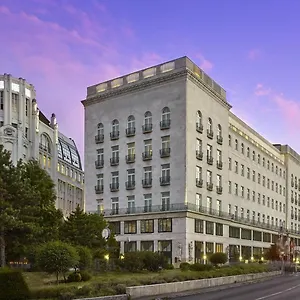 https://ritz-carlton-budapest.inbudapesthotels.com